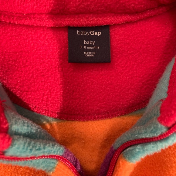 Baby Gap Old Navy Baby Fleece Onesies. - Picture 4 of 10